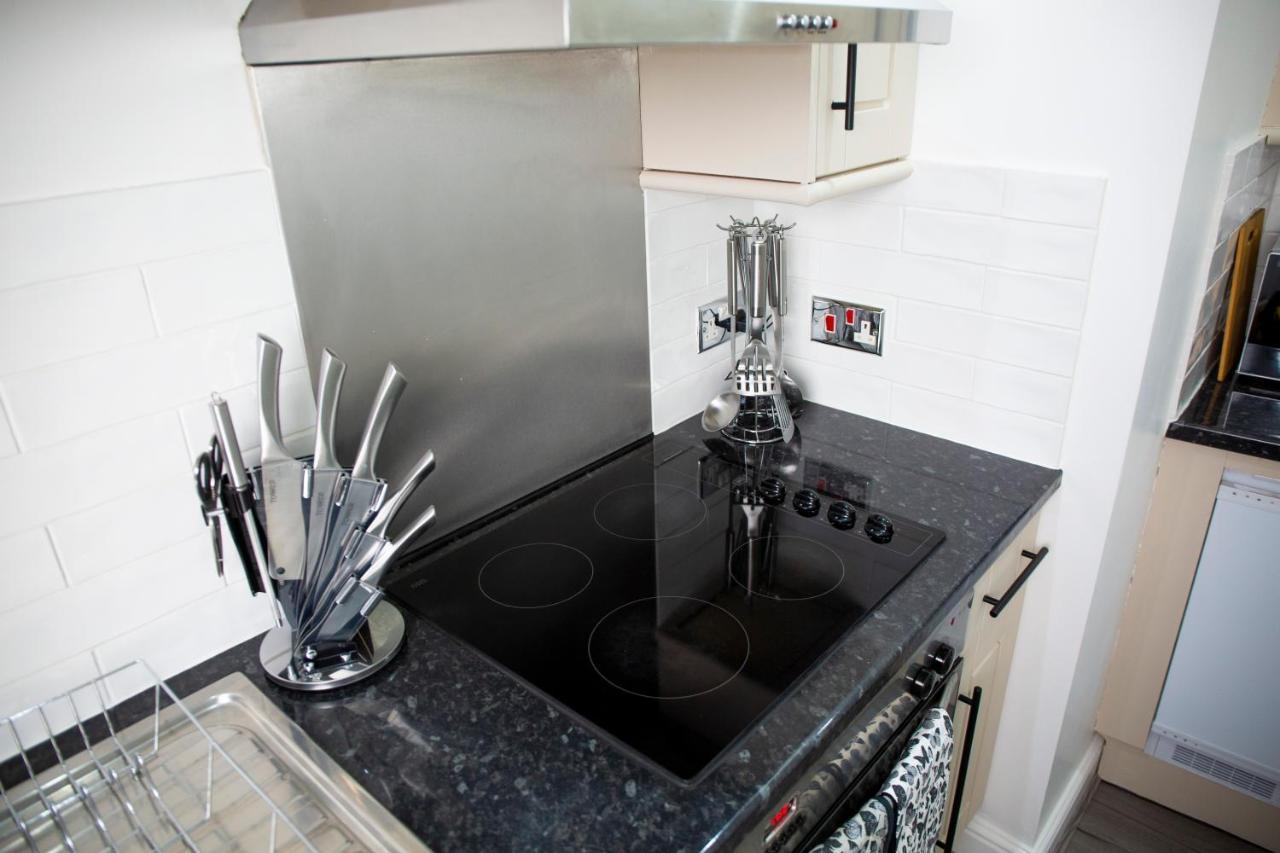 Modern Townhouse Apartment With Free Parking And Wifi Stratford-upon-Avon Kültér fotó