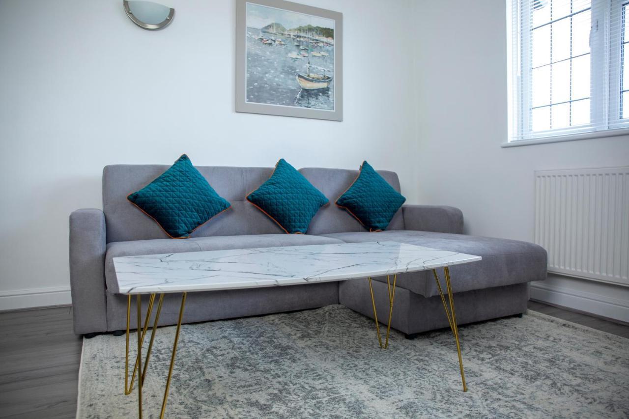 Modern Townhouse Apartment With Free Parking And Wifi Stratford-upon-Avon Kültér fotó