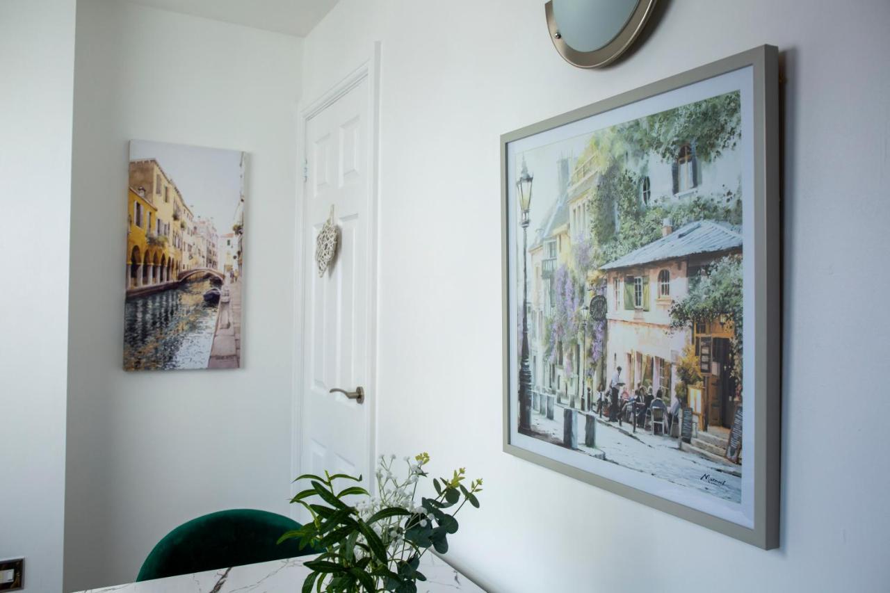 Modern Townhouse Apartment With Free Parking And Wifi Stratford-upon-Avon Kültér fotó